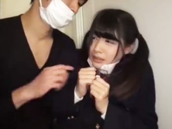 帰宅中のJKを尾行し部屋まで押し入り強制挿入して中出しレイプ！女子校生美少女中出しレイプのエロ動画