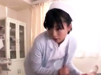 巨乳ナースが欲情した患者に襲われ医師も交えて3Pファックする展開に美少女看護婦3Pのアダル...