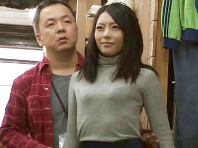 アパレルバイトに来たスレンダー妻をマネキンに仕立て上げ生ハメレイプ！人妻顔射レイプ露出桜井...