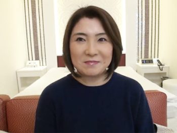 その辺歩いてそうな素人BBAがAVで豊満ボディSEX披露してしまうｗ痴女熟女ハメ撮りのエロ動画