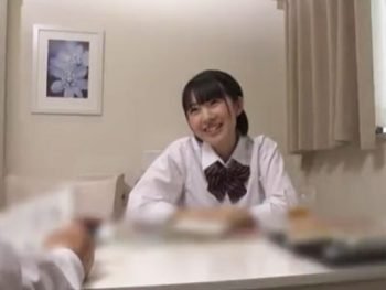 童顔ショトカの美少女が生中出しパコでアクメまくり美少女中出しのアダルト動画