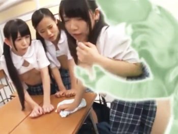 放課後のJKに透明人間が襲い掛かってチンポハメ放題ｗｗ女子校生美少女痴女顔射フェラ乱交の無料エロ動画