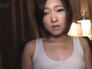 調教されたいドMな人妻をホテルの一室で集団調教！素人人妻顔射ぶっかけ乱交のアダルト動画