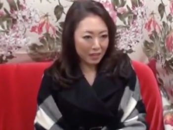 アンケートでナンパした美熟女と中出しホテルパコ巨乳素人痴女熟女中出しハメ撮りナンパの無料AV