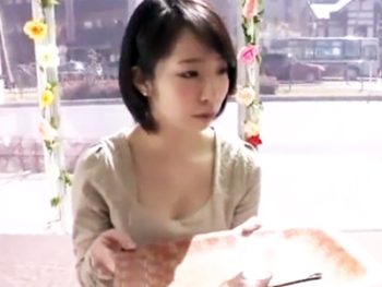 美容のアンケートと騙され媚薬を飲まされた若妻が発情して寝取られちゃうｗ素人人妻ナンパマッサージのアダルト動画