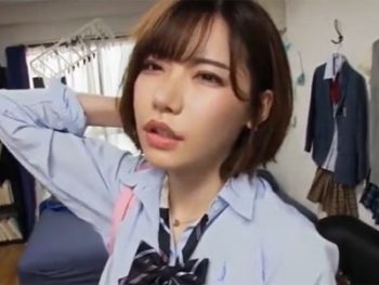 反抗期な生意気JKにお仕置きフェラさせて大量顔射女子校生美少女顔射フェラ深田えいみのアダルト動画