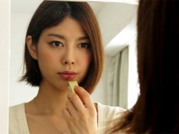 コンビニパートの清楚妻が店長に誘惑された事をきっかけに不倫の快楽に目覚めていく‥巨乳人妻中...