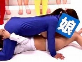 母親なら娘の裸当ててみて！外したらガチ近親相姦レズになる本気企画巨乳素人美少女人妻近親相姦...