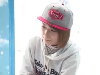 MM号に乗せられ相性診断ゲームという名目でチンポ挿入されてしまうショトカ娘素人美少女のエロ動画