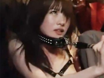 輪姦集団に拉致られて性処理ペットにされた美少女が泣きながら犯されちゃう美少女顔射ぶっかけレイプ乱交のアダルト動画