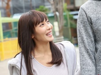 田舎の美少女に縁側でフェラしてもらって大量射精！素人美少女フェラのエロ動画