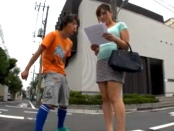 爆乳に引き寄せられたショタガキ→デカ過ぎおっぱいを好き放題してカテキョを開発巨乳お姉さん家庭教師童貞のアダルト動画