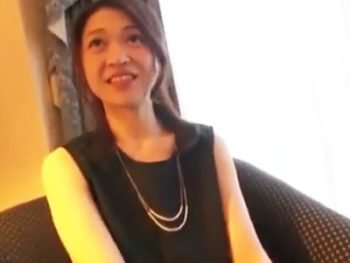 夫の粗チンに満足できない子持ちママが2度目のAV出演で若い男優にイカされまくりｗ素人人妻熟女ハメ撮りのエロ動画