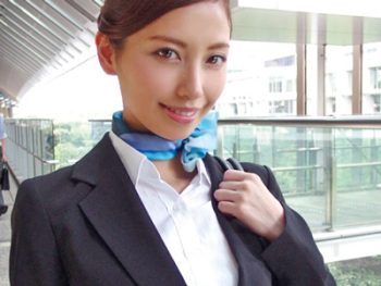 数時間だけ現役CAを好き勝手に弄べる高級売春クラブお姉さんパンスト横山美雪のアダルトエロ動画