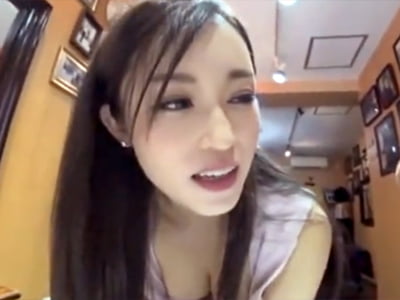 可愛くて巨乳でドスケベな痴女美容師がこっそり手コキ抜きしてくれる神サロン巨乳素人お姉さん痴...