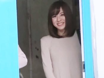 デカマラ見せつけられて赤面しながらも大量潮吹きで初不倫ｗ素人人妻ナンパフェラ潮吹きのエロ動画