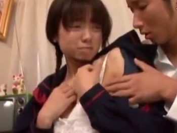 セーラー服の後輩と先輩の青春パコ女子校生美少女のエロ動画