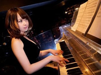 ガチな現役音大生がAVデビュー！でもその本性はチンポ大好き変態のGカップ痴女だった巨乳素人お姉さん痴女デビュー作雛鶴みおのアダルト動画