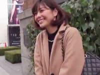 色白な巨乳美少女と昼間からホテルでイチャハメ！巨乳美少女フェラぶっかけのアダルト動画