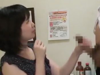 旦那のよりデカいチンポに喘ぎまくる不貞人妻巨乳人妻ハメ撮りナンパのアダルト動画