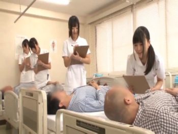 某所にある性交が上手くいかない人の為の病院が世紀末のエロさｗｗｗｗ美少女お姉さん看護婦フェラ手コキ3P乱交の無料エロ動画