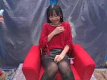 マジックミラー号の外で待ってる彼氏を裏切り快楽に溺れて悶えまくる素人娘素人美少女ナンパのエッチな動画