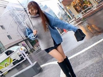 モデルのような長身ルックスの美女が全てを曝け出してアクメ全開乱交！コスプレ顔射ハメ撮り乱交木下ひまりのアダルト動画