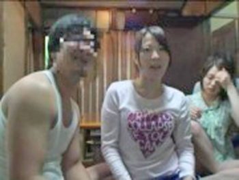 ホームビデオを買った大家族→映し出された近親相姦映像女子校生美少女近親相姦の無料エロ動画