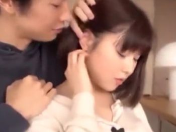 真昼のホテルで美少女と両思いのラブセックスｗ素人美少女のアダルト動画
