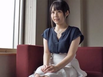 旦那だけじゃ満足出来ない性欲強めな若妻が自らAV応募！素人人妻オナニーのエッチ動画