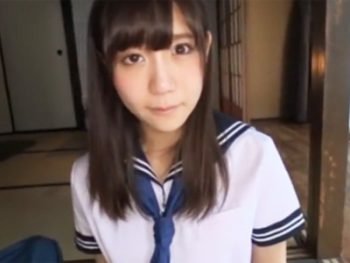 セーラー服の可愛い美少女と和風の部屋でしっぽり性交女子校生美少女顔射ハメ撮りのアダルト動画