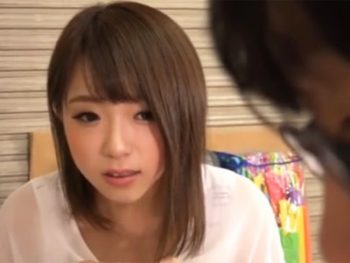 童顔で可愛い若奥様にチンポをゴム無し生挿入→種付け中出し大成功美少女人妻中出しのエロ動画