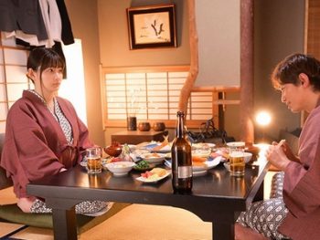 Jカップの美人上司の弱みを握ってヒイヒイ言わせる相部屋パコ！巨乳OL鷲尾めいのアダルト動画