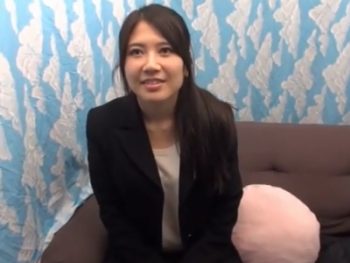 27歳・素人OLさんが優しく筆おろし！巨乳素人OL童貞顔射ナンパのエロ動画