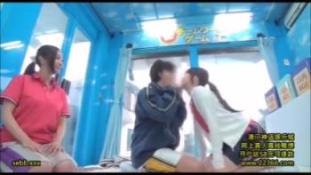 キスだけの筈がセックス展開に発展しちゃった女子大生ｗ素人美少女ハメ撮りのエロ動画