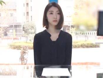 アナウンサーの卵な神スタイル美女をエロ面接→いたずらして好感触だったのでチンポ挿入ｗお姉さん痴女顔射のアダルトエロ動画