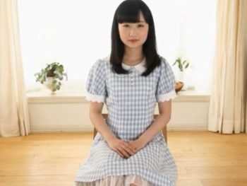 お人形のような清楚女子が緊張しつつも撮影ハメでアヘイキ披露美少女ぶっかけのエッチな動画