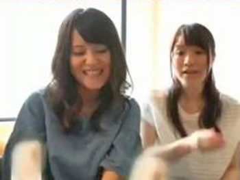 仲良しママ友2人組が1人の男をシェアして中出しセックス巨乳素人人妻中出し3Pのエロ動画