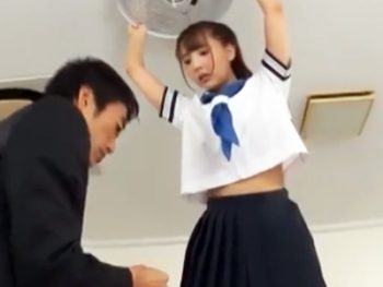 可愛い教え子のが制服からピンク乳首が丸見えｗ→職員室で制服着衣のまま濃厚パコ巨乳女子校生美少女のアダルト動画