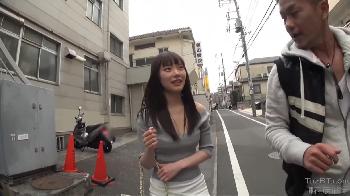 仕事帰りのサラサラヘアーお姉さんをナンパして即パコ！素人美少女顔射盗撮のアダルト動画