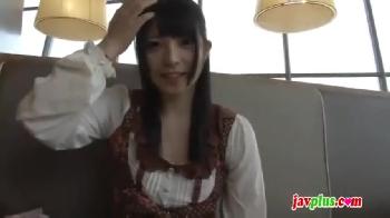 お姉さんが誰もいない田舎で黒人ギガチンポを挿入され意識を失いそうなくらい昇天！顔射露出上原亜衣のアダルト動画