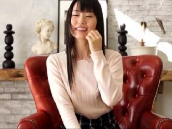 つぼみちゃんが寸止めで貯めまくった大量の濃厚ザーメン受け止める！巨乳美少女顔射フェラ手コキ...