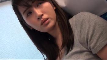 NTR願望の強い変態夫が妻を他人に貸し出して大興奮！巨乳お姉さん人妻フェラ手コキのアダルト...