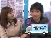 瑠川リナがファンの男性に自慢の舌を使って精液ゴックンフェラ！素人お姉さん痴女ナンパ手コキの...