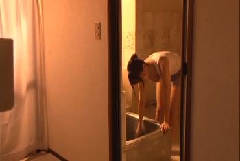 ニートになってしまった弟が嫁と実家に帰省した結果！美少女お姉さん人妻のアダルト動画