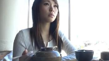 清楚系素人さんをターゲットにナンパ→イキっぷりが見事な若妻さんがヤバイ！巨乳人妻中出しのアダルト動画