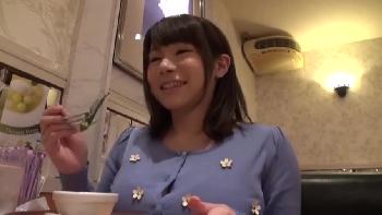 デカ乳を揺らしまくるお人形さんみたいな小柄の美少女！巨乳素人ハメ撮りのアダルト動画