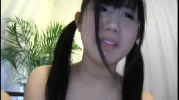 ツインテ少女が初めてのハメ撮りセックスに挑戦！巨乳素人痴女顔射のアダルト動画