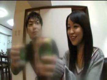 かわいすぎる親友の彼女を口説いてついにNTR成功！素人美少女ハメ撮りフェラのアダルト動画