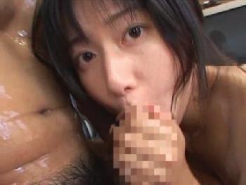 美少女と巨乳お姉さんの二人組とハーレム3P！！痴女顔射フェラのアダルト動画